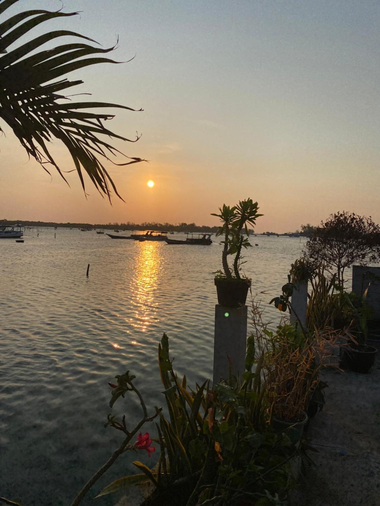 Js House View Hostel Karimunjawa Εξωτερικό φωτογραφία