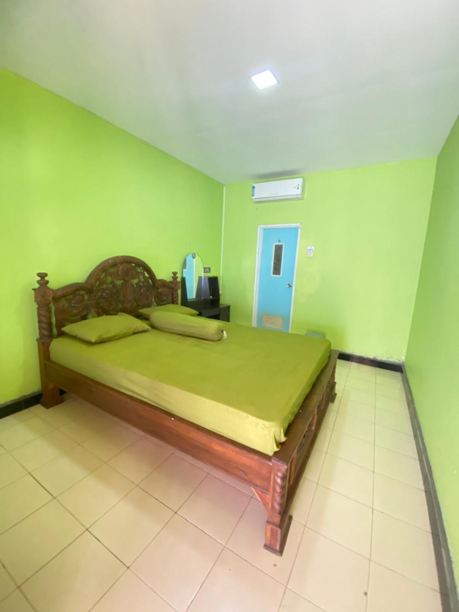 Js House View Hostel Karimunjawa Εξωτερικό φωτογραφία